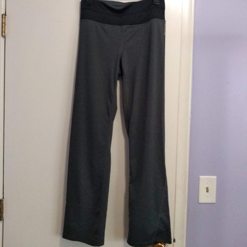 Reebok yoga pants med